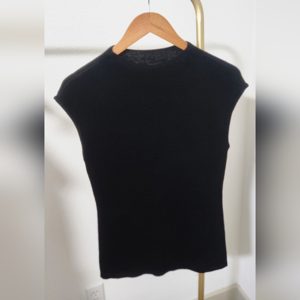 WHBM sleeveless sweater, NWOT